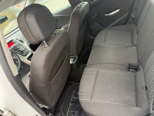 Opel Astra J 2012 1.7 diesel