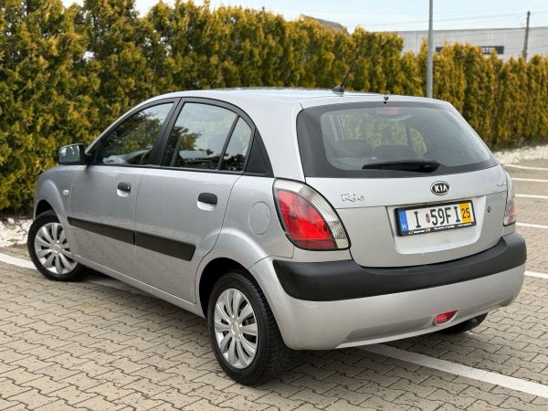 KIA RIO 1.4 BENZINA 2009
