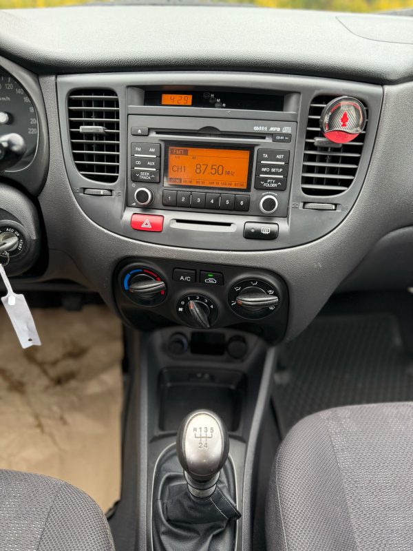 KIA RIO 1.4 BENZINA 2009
