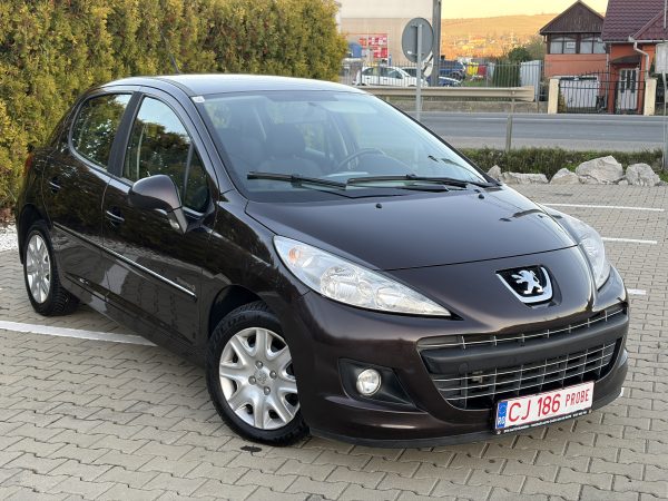 Peugeot 207 1.4 benzină 2011