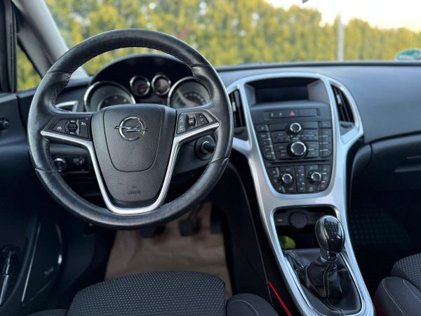 Opel Astra J 2011 2.0cdti euro 5