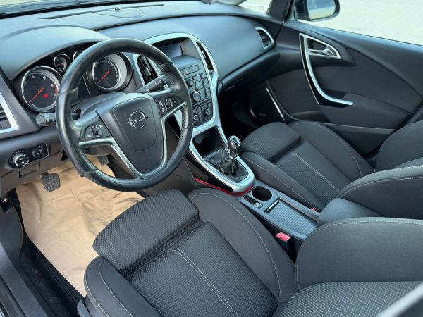 Opel Astra J 2011 2.0cdti euro 5