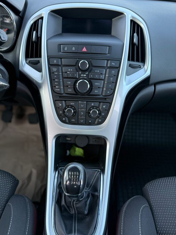 Opel Astra J 2011 2.0cdti euro 5