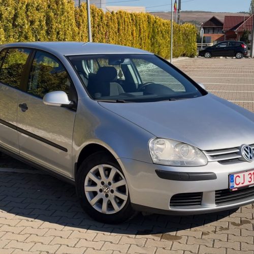 41c97e85-a7c5-4a46-accc-4684a2ac53d8 Volskwagen golf 5