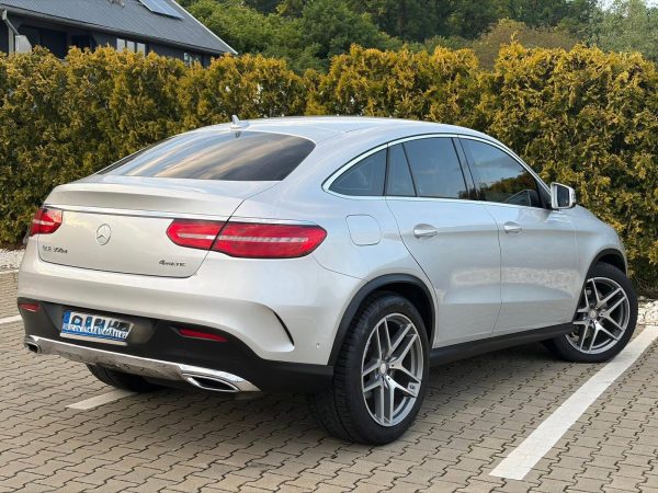e07f0771-9d61-4f7b-b9d3-e3c701166e39 Mercedes GLE 350 D
